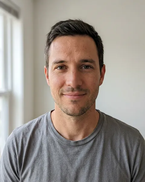 Original selfie used to make the AI headshots
